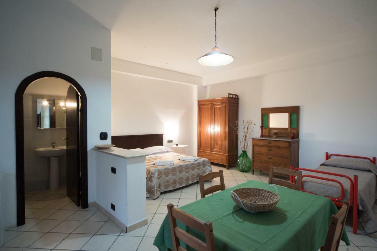 Casa Salice Hotel Sant'Alessio Siculo Eksteriør billede